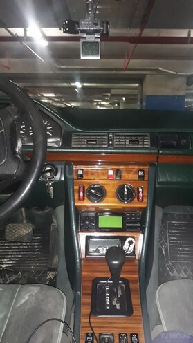 Mercedes E 250 1993, 584,700 km - 2.5 l - Bakı