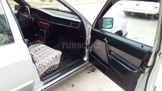 Mercedes 190 1990, 332,211 km - 2.0 l - Bakı