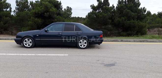 Mercedes E 240 1997, 365,000 km - 2.4 l - Bakı