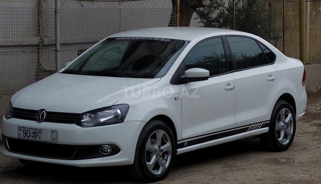 Volkswagen Polo 2013, 138,200 km - 1.6 l - Bakı