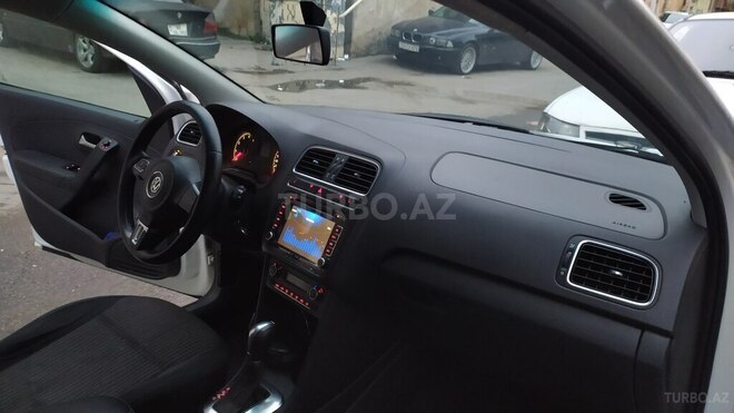 Volkswagen Polo 2013, 138,200 km - 1.6 l - Bakı