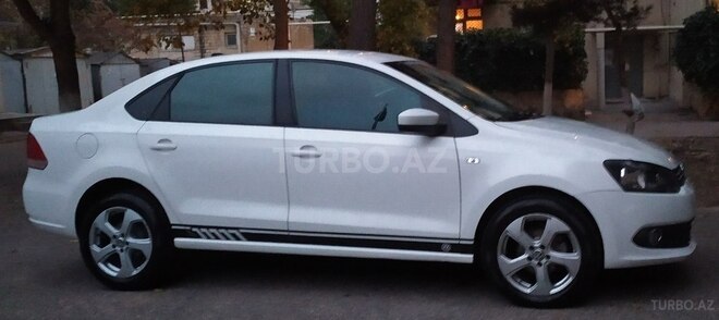 Volkswagen Polo 2013, 138,200 km - 1.6 l - Bakı