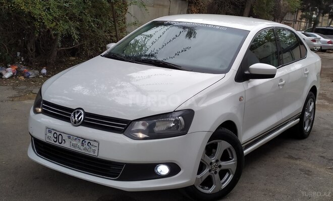 Volkswagen Polo 2013, 138,200 km - 1.6 l - Bakı
