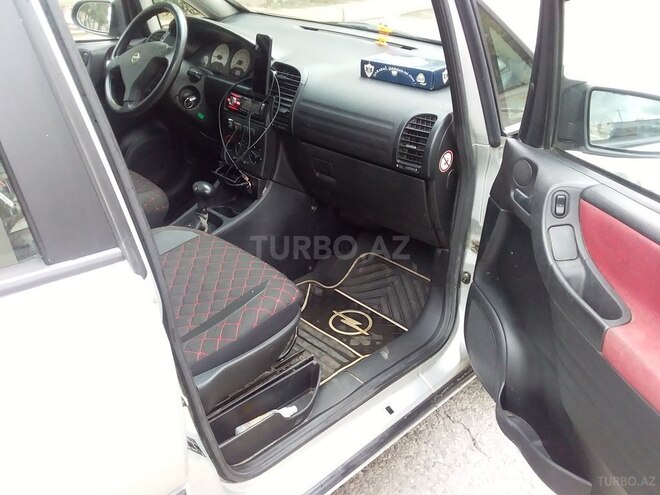 Opel Zafira 1999, 235,690 km - 1.8 l - Sumqayıt