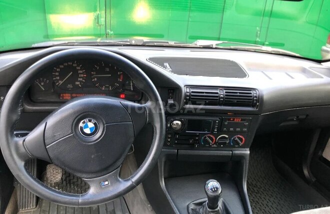 BMW 525 1995, 368,000 km - 2.5 l - Bakı