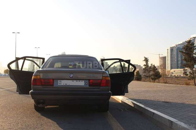 BMW 525 1995, 368,000 km - 2.5 l - Bakı