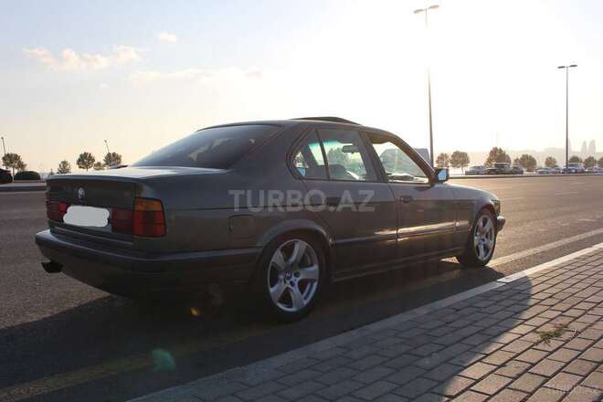 BMW 525 1995, 368,000 km - 2.5 l - Bakı