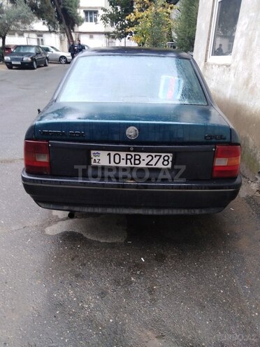 Opel Vectra 1992, 230,000 km - 2.0 л - Bakı