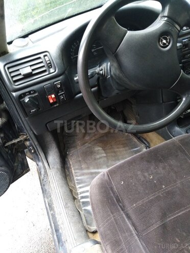 Opel Vectra 1992, 230,000 km - 2.0 л - Bakı
