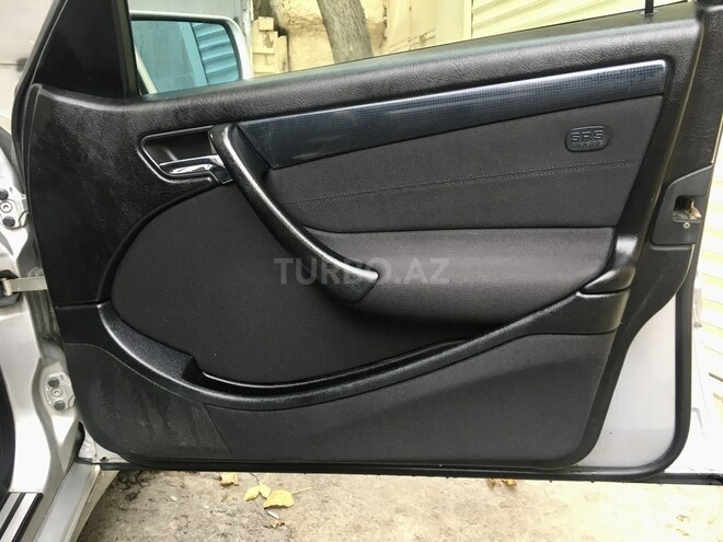 Mercedes C 220 1999, 350,000 km - 2.2 l - Bakı
