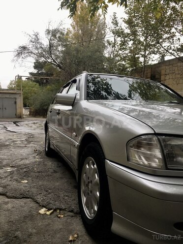 Mercedes C 220 1999, 350,000 km - 2.2 l - Bakı