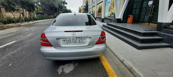 Mercedes E 240 2002, 236,000 km - 2.6 l - Bakı