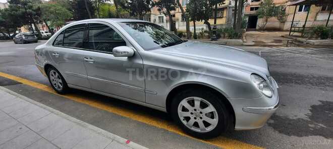 Mercedes E 240 2002, 236,000 km - 2.6 l - Bakı