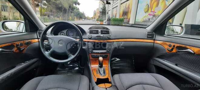 Mercedes E 240 2002, 236,000 km - 2.6 l - Bakı