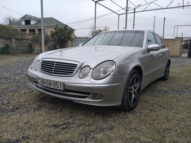 Mercedes E 220 2002, 435,258 km - 2.2 l - Sabirabad