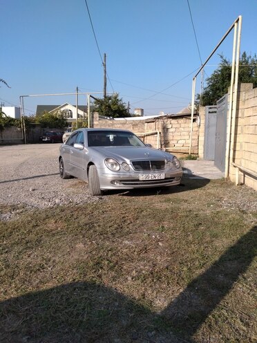 Mercedes E 220 2002, 435,258 km - 2.2 l - Sabirabad