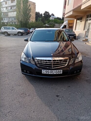 Mercedes E 220 2011, 235,000 km - 2.2 l - Bakı
