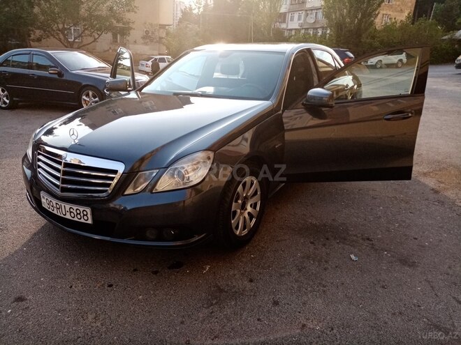Mercedes E 220 2011, 235,000 km - 2.2 l - Bakı