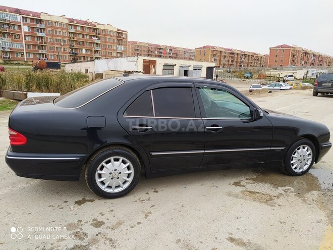 Mercedes E 240 2000, 345,000 km - 2.4 л - Bakı