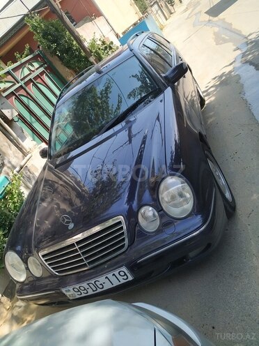 Mercedes E 240 2000, 370,000 km - 2.6 л - Bakı