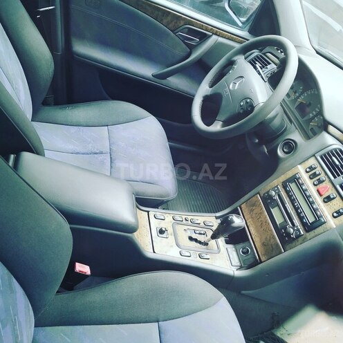 Mercedes E 240 2000, 370,000 km - 2.6 л - Bakı