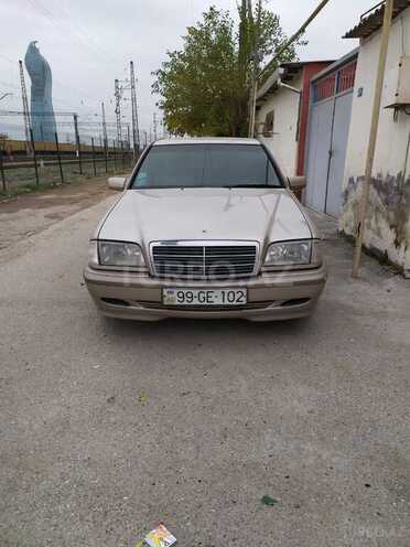 Mercedes C 240 2000, 290,000 km - 2.4 l - Bakı