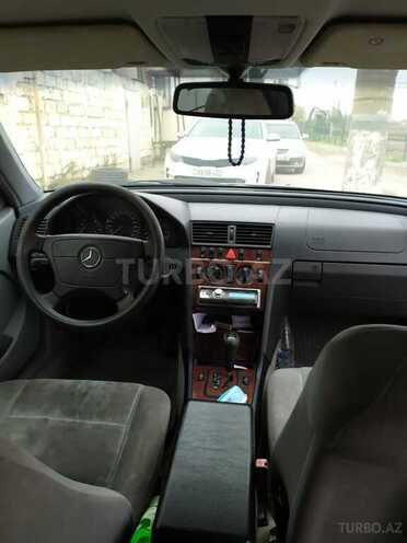 Mercedes C 240 2000, 290,000 km - 2.4 l - Bakı