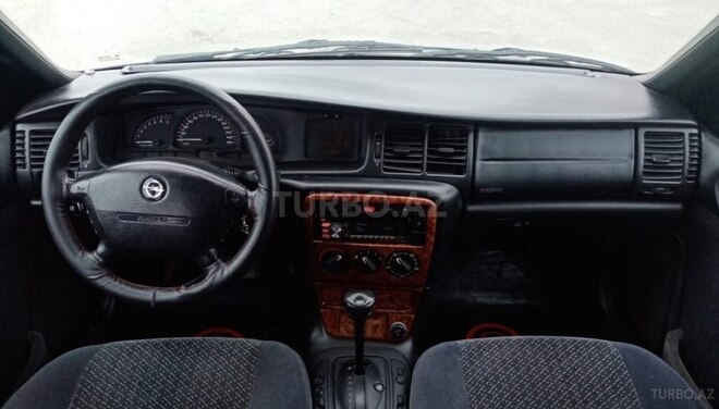 Opel Vectra 1996, 245,000 km - 2.0 l - Sumqayıt