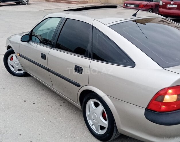 Opel Vectra 1996, 245,000 km - 2.0 l - Sumqayıt