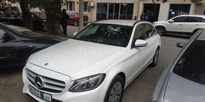 Mercedes C 200 2015, 84,100 km - 1.6 l - Bakı