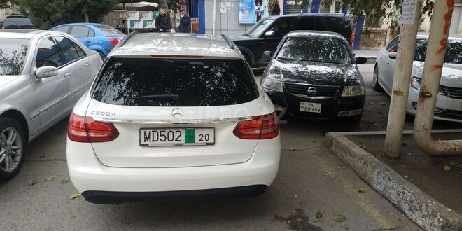 Mercedes C 200 2015, 84,100 km - 1.6 l - Bakı