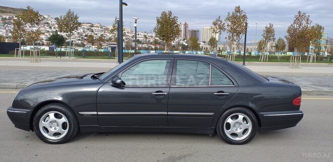 Mercedes E 270 2000, 287,000 km - 2.7 l - Bakı