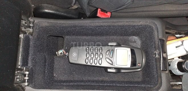 Mercedes E 270 2000, 287,000 km - 2.7 l - Bakı