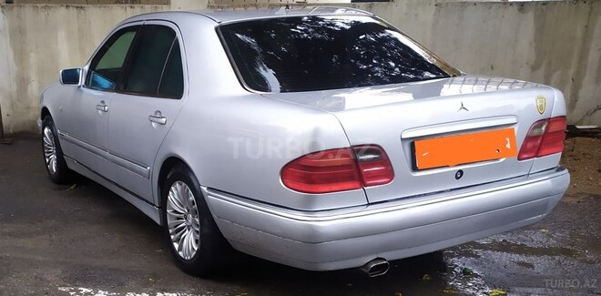 Mercedes E 200 1996, 420,000 km - 2.0 l - Bakı