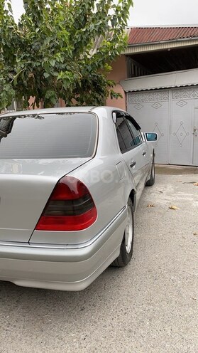 Mercedes C 240 1998, 264,278 km - 2.4 л - Göyçay