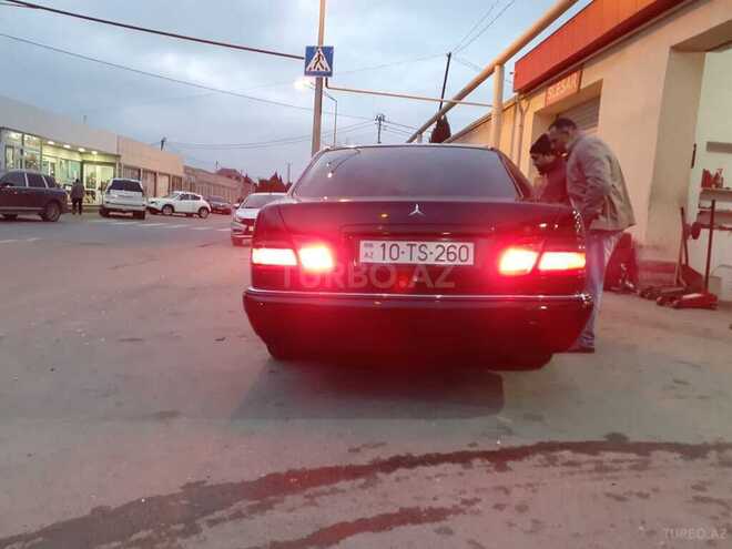 Mercedes E 300 1999, 421,680 km - 3.0 л - Bakı