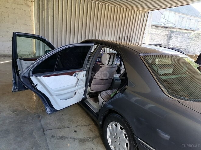 Mercedes E 200 1996, 256,000 km - 0.2 l - Mingəçevir