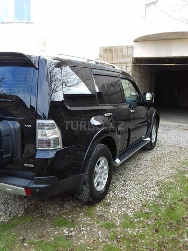 Mitsubishi Pajero 2008, 177,000 km - 3.0 л - Bakı