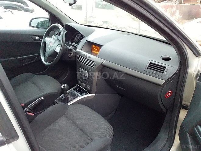 Opel Astra 2006, 186,000 km - 1.4 l - Bakı
