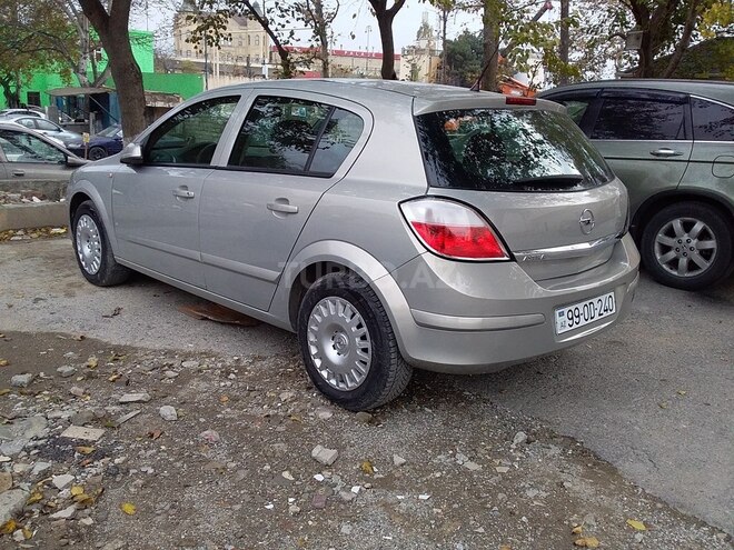 Opel Astra 2006, 186,000 km - 1.4 l - Bakı