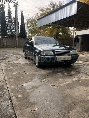 Mercedes C 240 1997, 293,800 km - 2.4 л - Ağcabədi