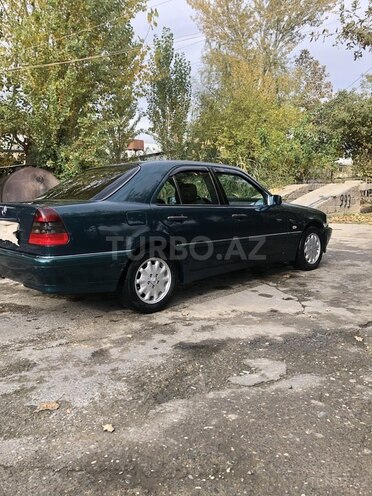 Mercedes C 240 1997, 293,800 km - 2.4 л - Ağcabədi