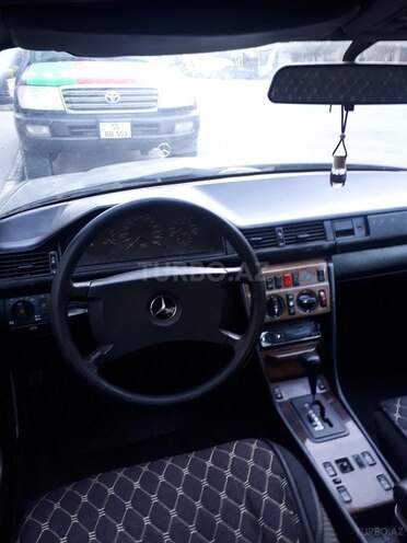Mercedes E 260 1988, 455,000 km - 2.6 л - Bakı