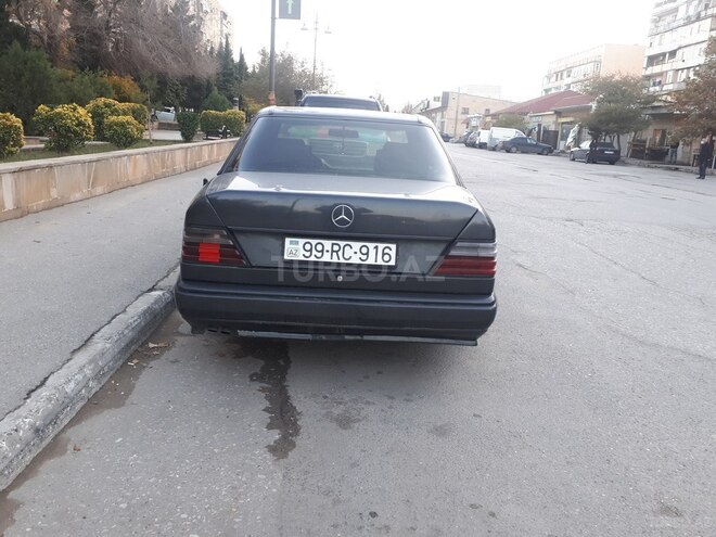 Mercedes E 260 1988, 455,000 km - 2.6 л - Bakı