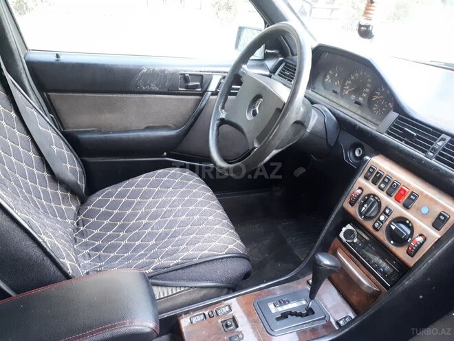Mercedes E 260 1988, 455,000 km - 2.6 л - Bakı