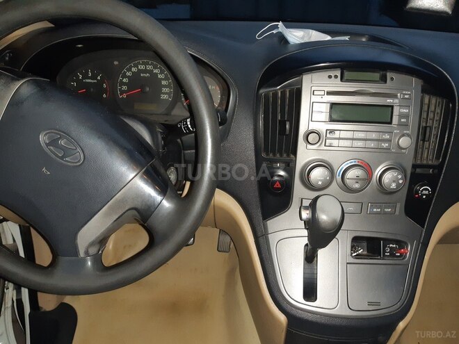 Hyundai H-1 2010, 298,000 km - 2.5 l - Bakı