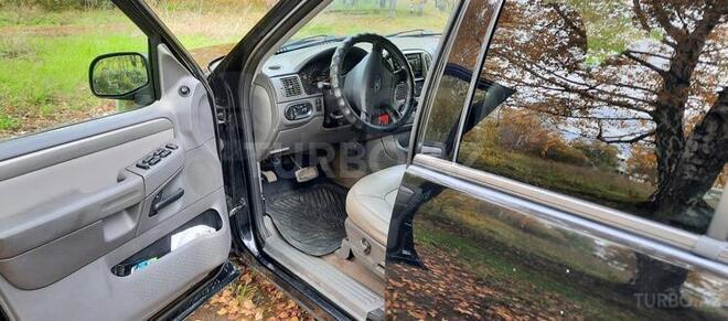 Ford Explorer 2002, 218,500 km - 4.0 л - Quba