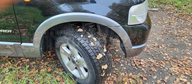 Ford Explorer 2002, 218,500 km - 4.0 л - Quba