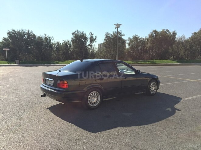 BMW 318 1993, 235,325 km - 1.8 л - Bakı