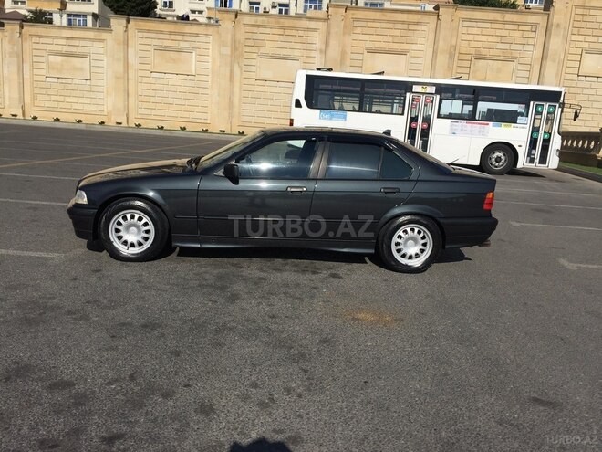 BMW 318 1993, 235,325 km - 1.8 л - Bakı